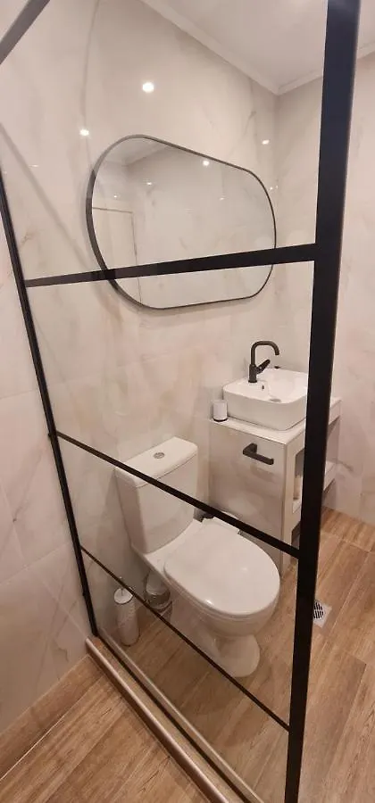 Z Elegant Studios Peraía
