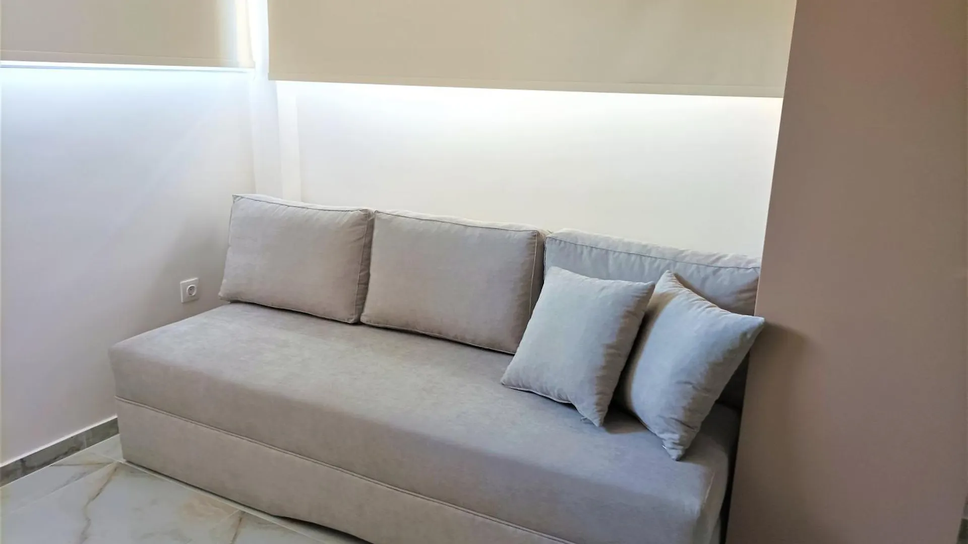 Z Elegant Studios Peraía 0*,